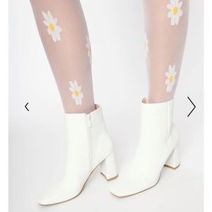 NEW Sz 10 White Ankle Go-Go Boots | Unique Vintage